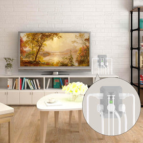 User plugging devices into QINLIANF wall charger